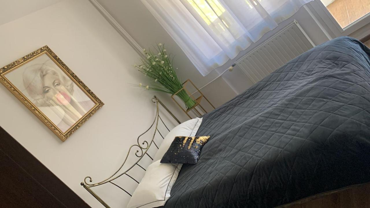 Golden Apartament Legionow Stary Toruń Esterno foto